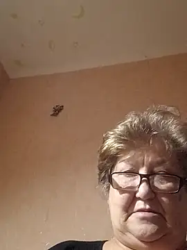 Snapshot of Katherine735 chatting on 11/07/25, 05:40 Katherine735 online show from 11/07/25, 05:40