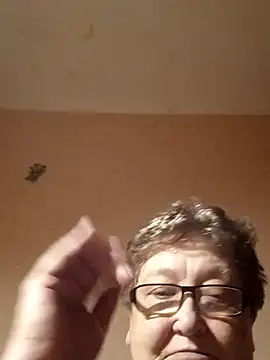 Snapshot of Katherine735 chatting on 11/25/25, 10:10 Katherine735 online show from 11/25/25, 10:10