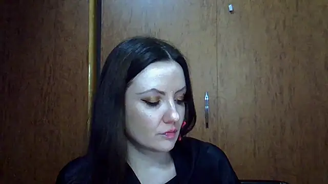 Snapshot of Kalorinn chatting on 03/08/26, 08:01 Kalorinn online show from 03/08/26, 08:01