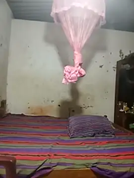 HarshiStar7 online show from 12/14/25, 09:41