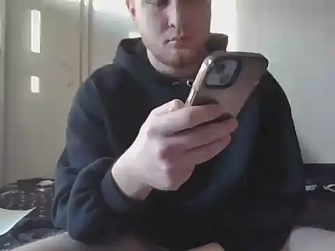 Snapshot of grantttt56 chatting on 04/16/26, 05:25 grantttt56 online show from 04/16/26, 05:25