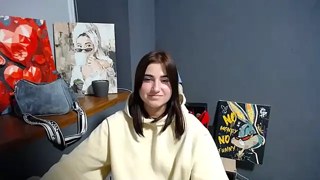 Snapshot of Flower_mary chatting on 10/17/25, 07:22 Flower mary online show from 10/17/25, 07:22