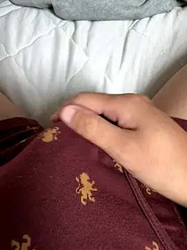 haruki 18old online show from 10/25/25, 03:14