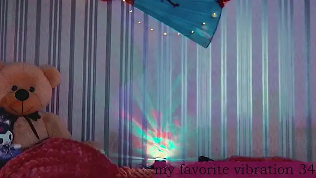 ArianaLight online show from 06/30/26, 05:03