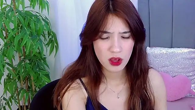 Snapshot of ArielLoove chatting on 12/14/25, 01:16 ArielLoove online show from 12/14/25, 01:16