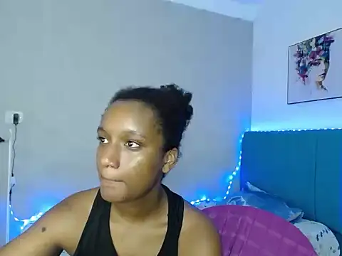 Snapshot of millysweetass chatting on 11/12/25, 01:22 millysweetass online show from 11/12/25, 01:22