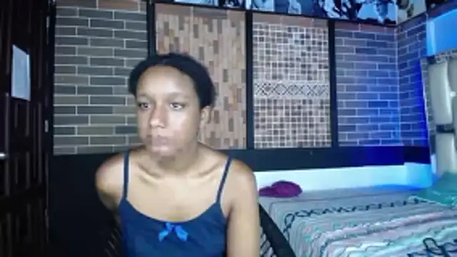 Snapshot of millysweetass chatting on 11/20/25, 01:33 millysweetass online show from 11/20/25, 01:33