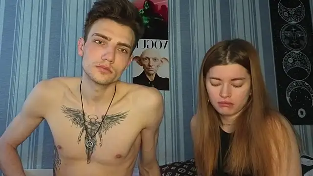 EmiliaCouple online show from 04/08/26, 07:52