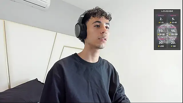 Snapshot of Zahir_Ashar chatting on 10/23/25, 11:09 Zahir Ashar online show from 10/23/25, 11:09