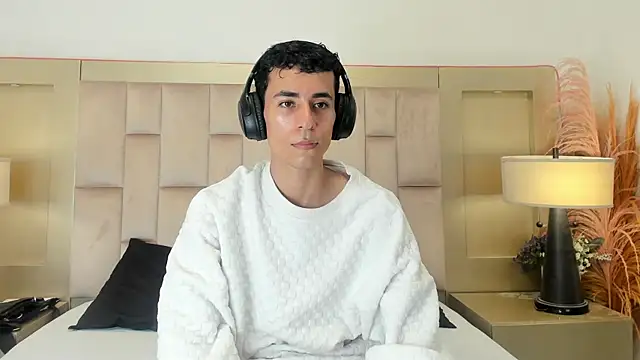 Snapshot of Zahir_Ashar chatting on 03/17/26, 11:41 Zahir Ashar online show from 03/17/26, 11:41