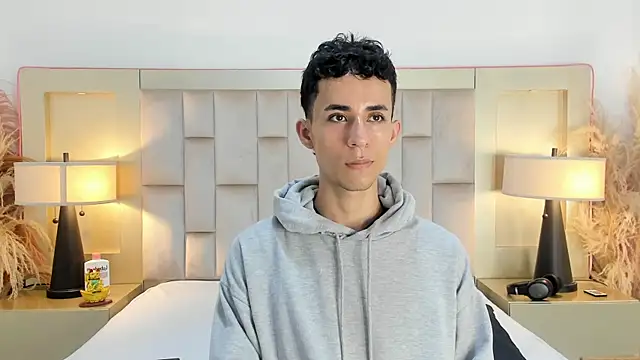 Snapshot of Zahir_Ashar chatting on 04/01/26, 07:33 Zahir Ashar online show from 04/01/26, 07:33