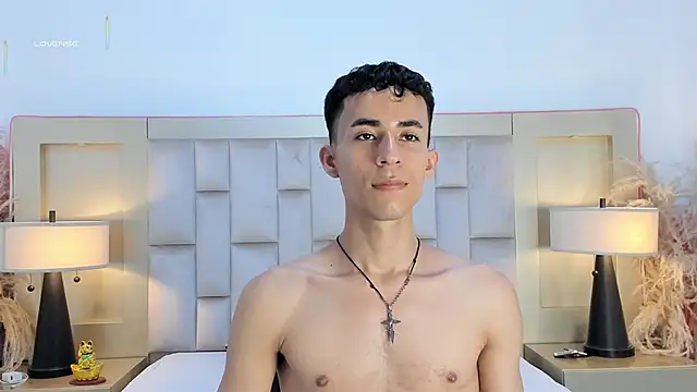 Snapshot of Zahir_Ashar chatting on 04/11/26, 11:53 Zahir Ashar online show from 04/11/26, 11:53