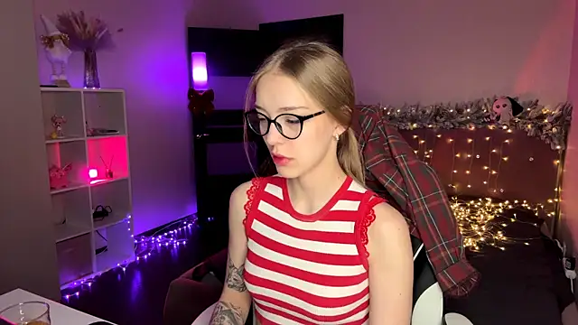 EvaPeace online show from 01/13/26, 07:08