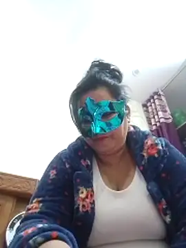 Honey-26 online show from 11/27/25, 08:27