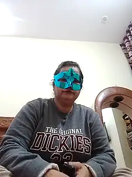 Honey-26 online show from 12/16/25, 12:43