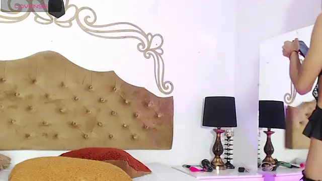 Adara Ferrara online show from 10/31/25, 05:47