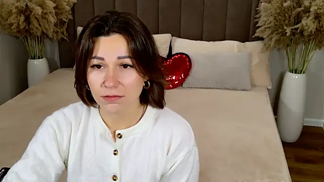 Snapshot of EdenSolis chatting on 11/16/25, 09:04 EdenSolis online show from 11/16/25, 09:04