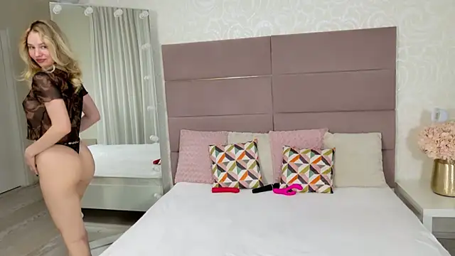 IndieMoon online show from 03/06/26, 06:04