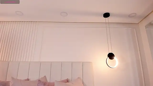 amira sanz online show from 11/28/25, 02:25