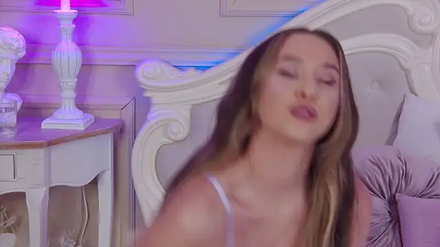 MileyMalory online show from 10/20/25, 01:33