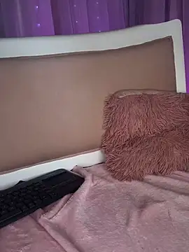 Swweet Miia1 online show from 10/21/25, 09:37