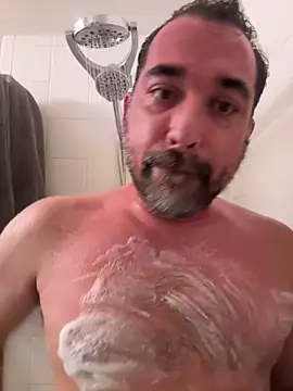 Snapshot of Fun_Time_Ron_2 chatting on 11/11/25, 03:39 Fun Time Ron 2 online show from 11/11/25, 03:39