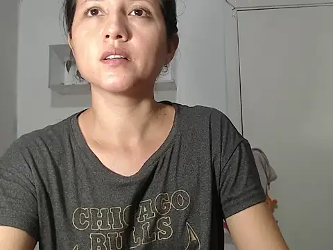 Renata Rivas online show from 02/19/26, 03:35