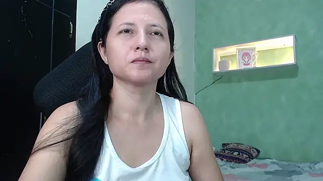 Renata Rivas online show from 07/17/26, 04:19