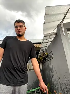 mirallesandbig online show from 10/30/25, 09:37