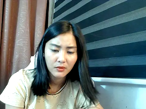 De amore online show from 10/21/25, 01:23