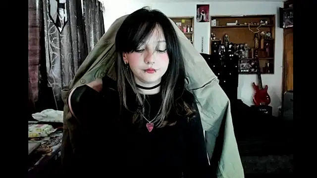 Maki Zein  online show from 02/07/26, 08:23