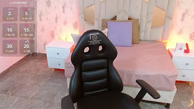 MARIANA TAY1 online show from 10/20/25, 03:07