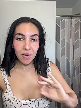 Lolathebaddie online show from 10/27/25, 05:06