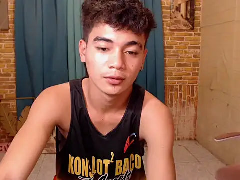 Snapshot of boy_raphael chatting on 10/31/25, 07:20 boy raphael online show from 10/31/25, 07:20