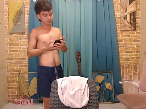 Snapshot of boy_raphael chatting on 11/01/25, 09:55 boy raphael online show from 11/01/25, 09:55