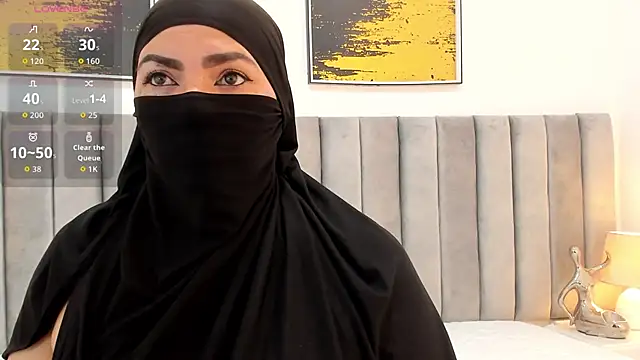  naylaa  online show from 11/12/25, 03:40