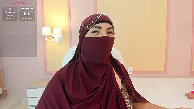  naylaa  online show from 05/10/26, 03:23