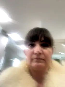 Butterfly8385 online show from 10/14/25, 10:16