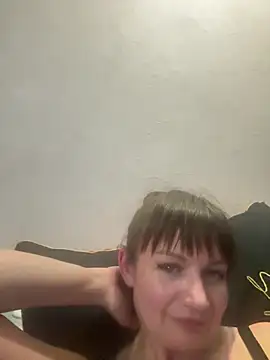 Snapshot of Butterfly8385 chatting on 06/28/26, 08:04 Butterfly8385 online show from 06/28/26, 08:04
