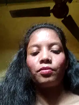 Snapshot of Jaanvi_G chatting on 10/14/25, 10:05 Jaanvi G online show from 10/14/25, 10:05