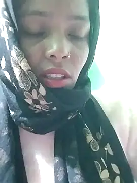 Snapshot of Jaanvi_G chatting on 12/19/25, 01:29 Jaanvi G online show from 12/19/25, 01:29