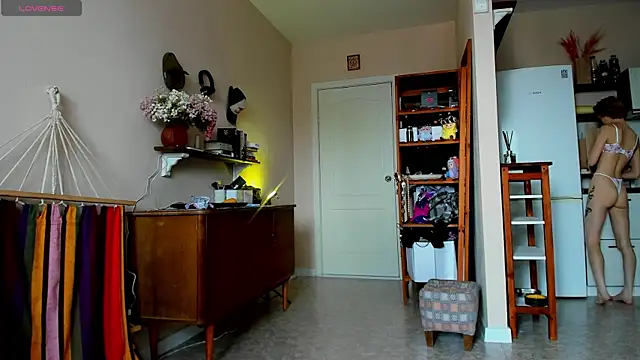 Kate mikki online show from 07/28/26, 08:21