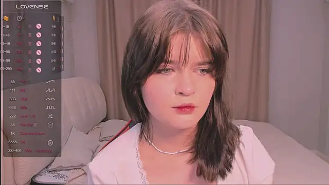 Mori Girll online show from 11/15/25, 01:40