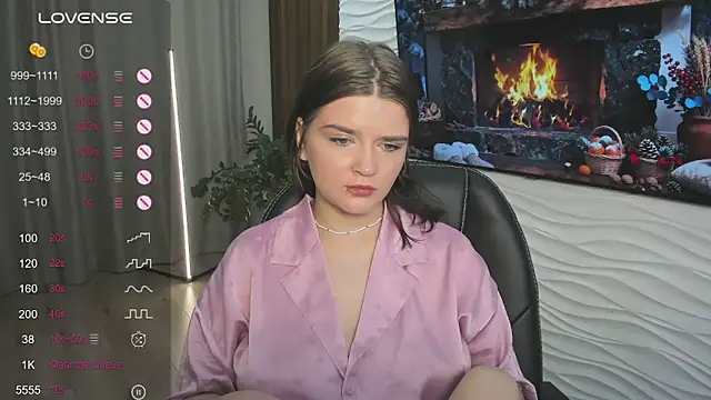 Mori Girll online show from 11/27/25, 01:13