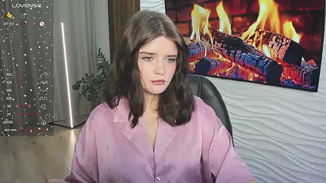 Mori Girll online show from 11/30/25, 01:04