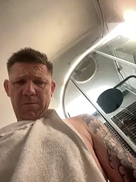 jayylizz69 online show from 11/12/25, 02:28