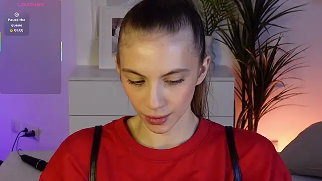 mia silkk online show from 11/24/25, 06:13