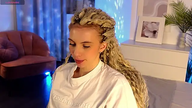 mia silkk online show from 12/18/25, 06:19