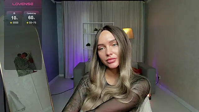 LanaDeRose online show from 11/17/25, 02:17