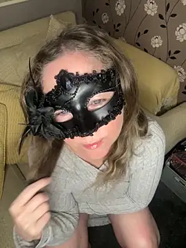 Snapshot of foxy-Chantelle chatting on 11/13/25, 11:14 foxy-Chantelle online show from 11/13/25, 11:14